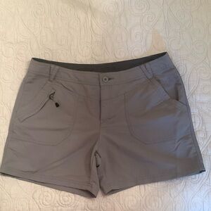 Womens North Face Shorts SZ 12 Gray Hiking